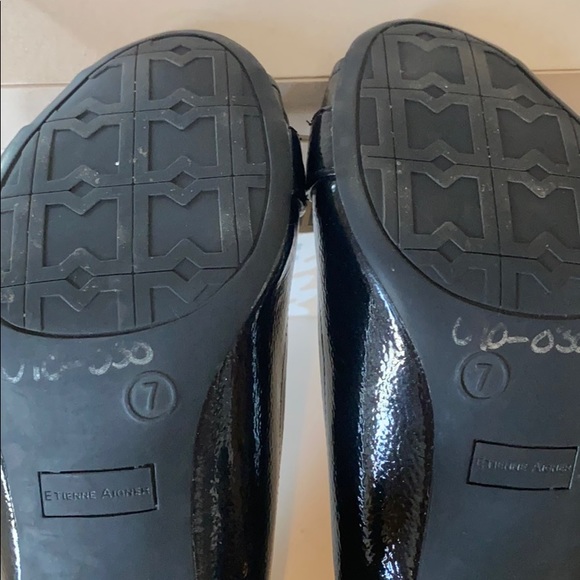 Etienne Aigner Black Heels size 7 - Picture 8 of 8